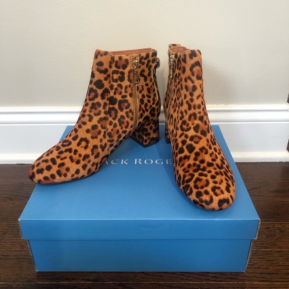 Jack Rogers Women’s 6.5M Berkley Bootie in Leopard  - BRAND NEW!! - Picture 2 of 10